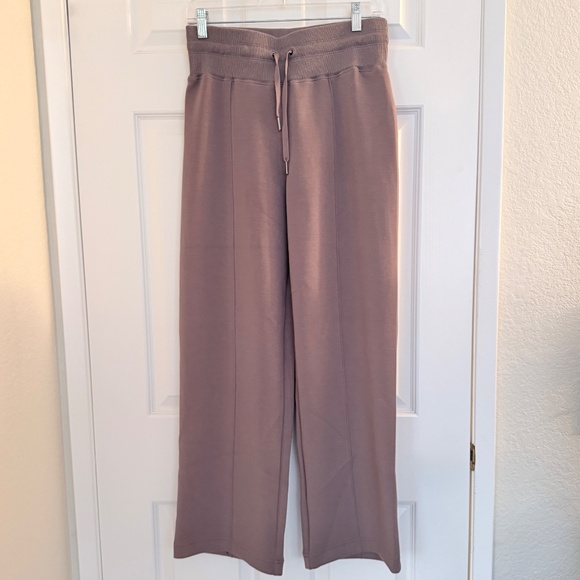SPANX AirEssentials™ Straight Leg Pants – Smoke | NWT | Medium Petite - Picture 1 of 4